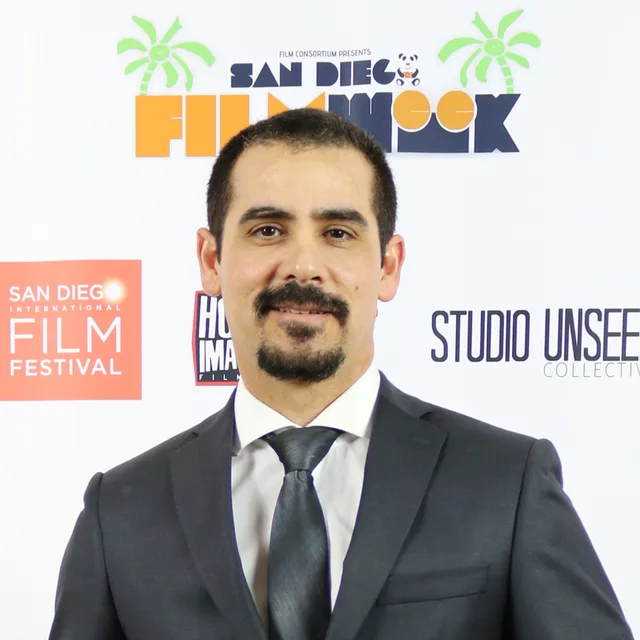 Tony Olmos