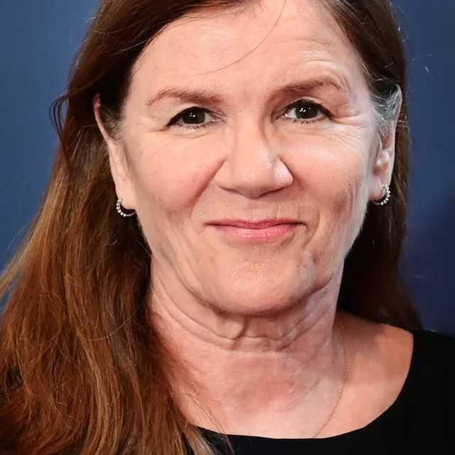 Mare Winningham