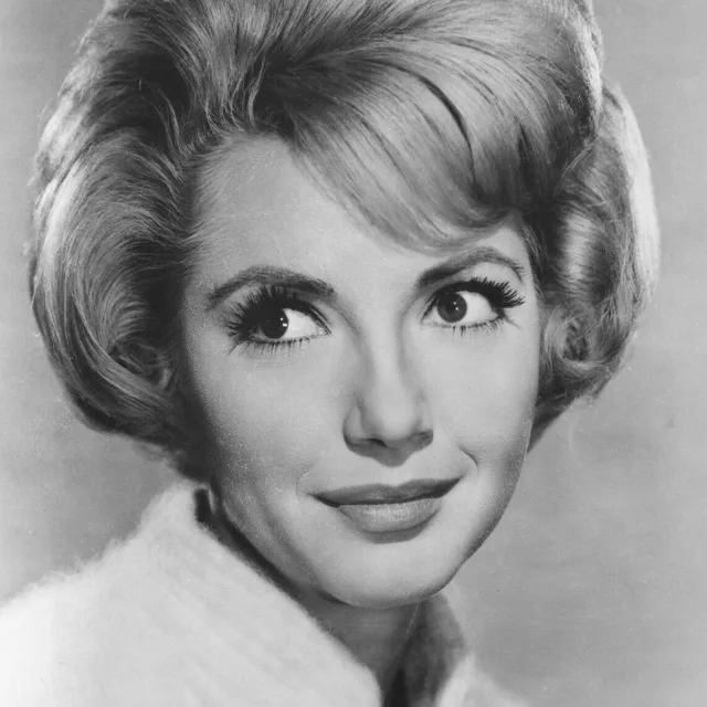 Ruta Lee