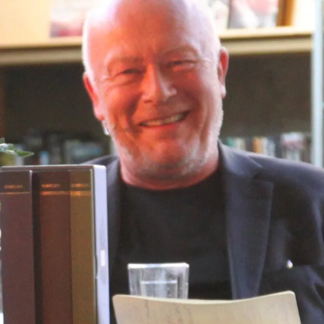 Nils Ole Oftebro