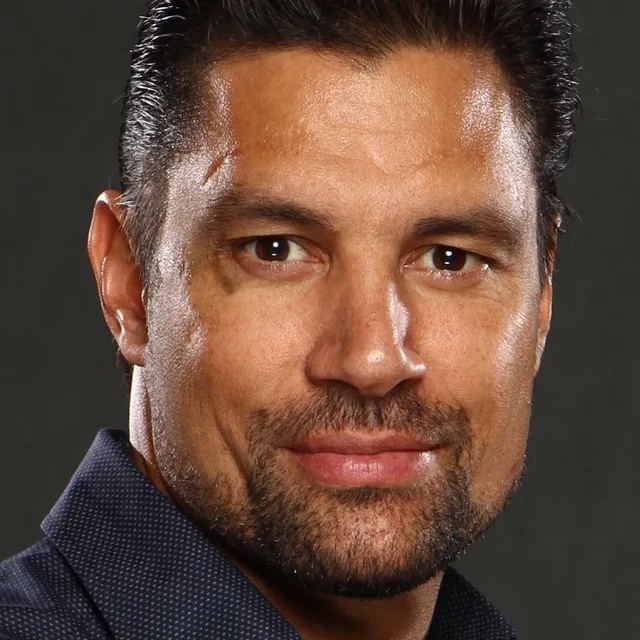 Manu Bennett