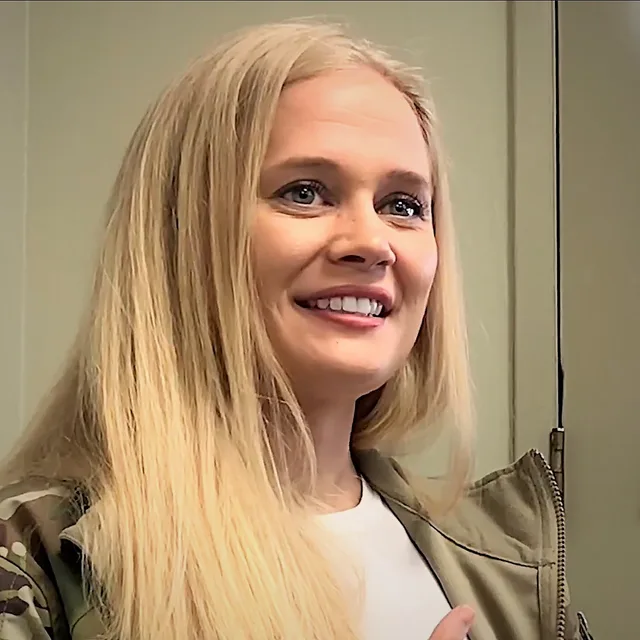 Carly Schroeder