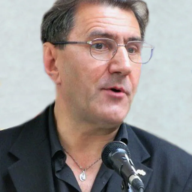 Károly Eperjes