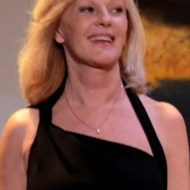 Élisa Servier