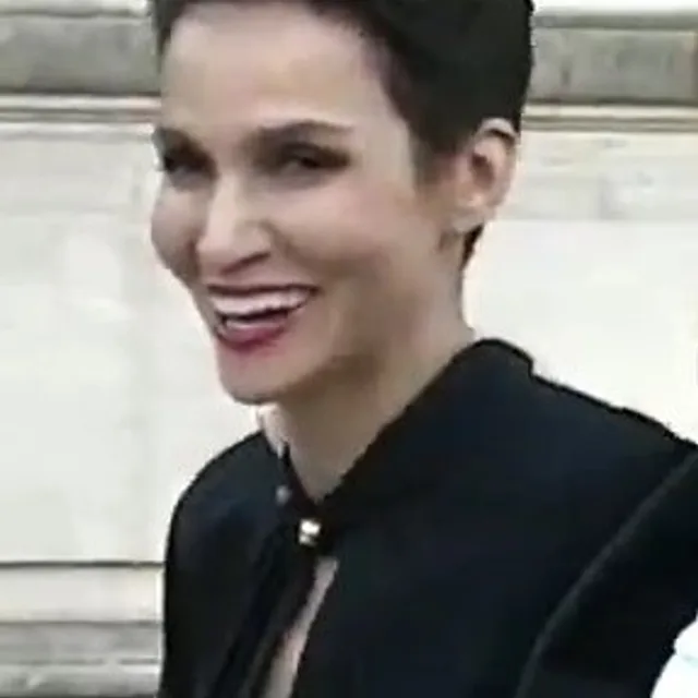 Farida Khelfa