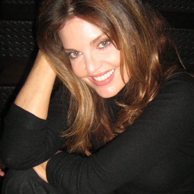 Tracy Scoggins