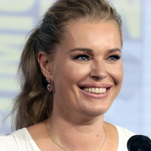 Rebecca Romijn