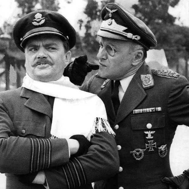 Bernard Fox