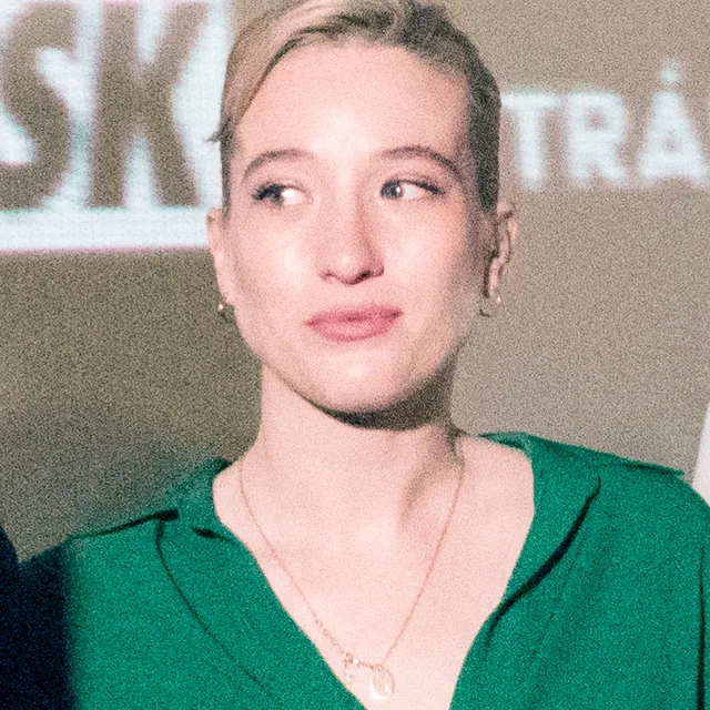 Sophie Lowe