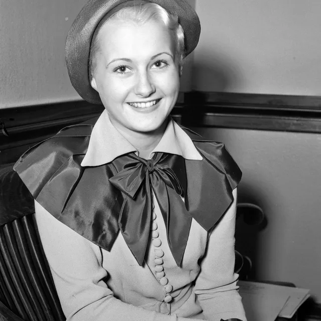 Lynne Carver