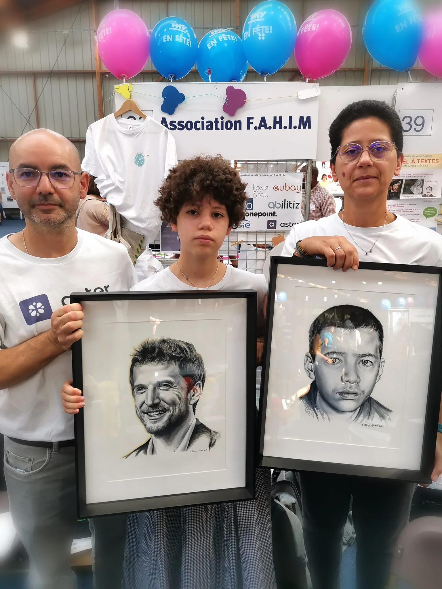 Remise des portraits de Fahim Bentouhami et de Guillaume Canet à ses parents par Jean-Loup Othenin-Girard