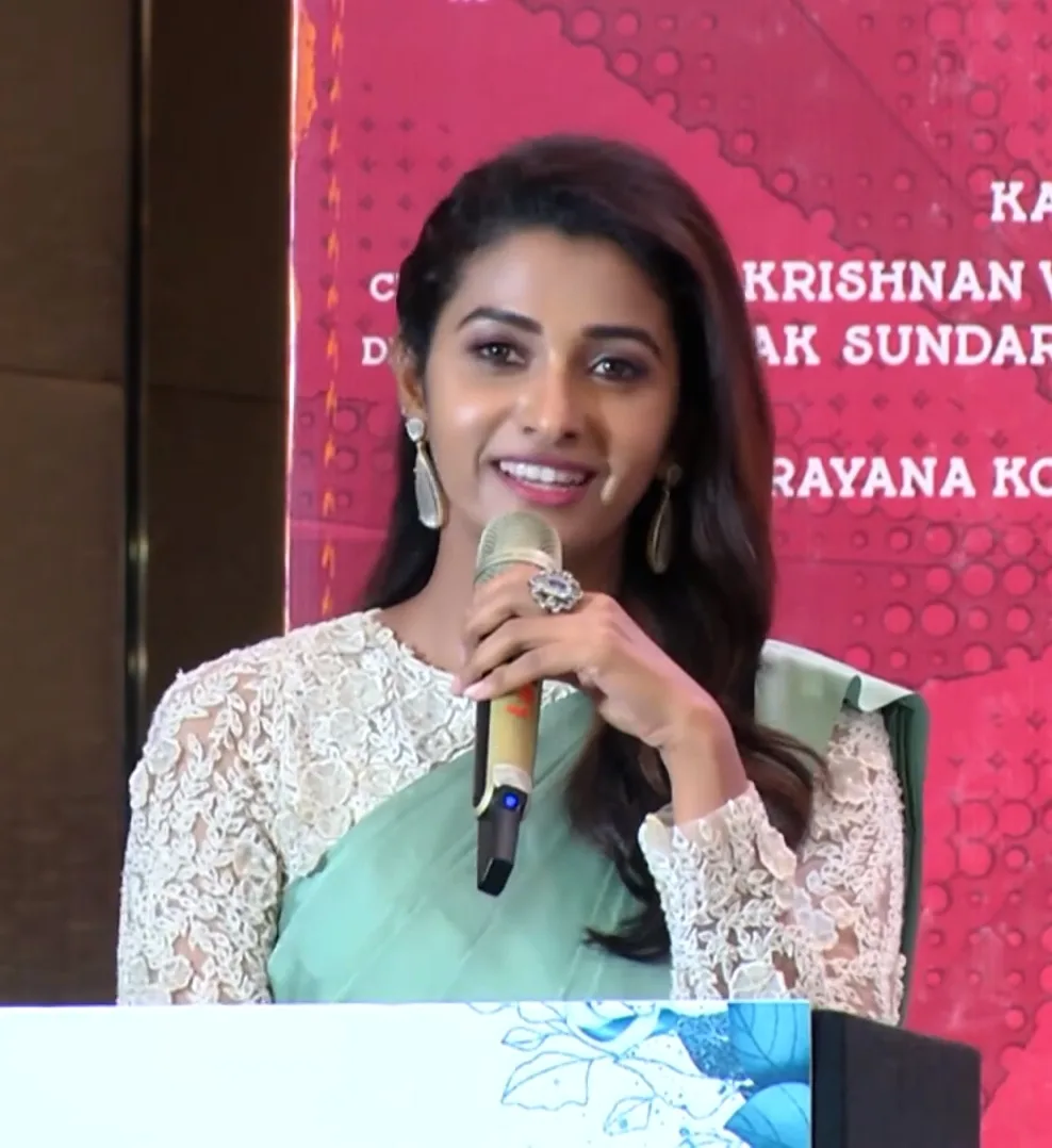 Priya Bhavani Shankar in Oh Manapenne Movie Press Meet 2021