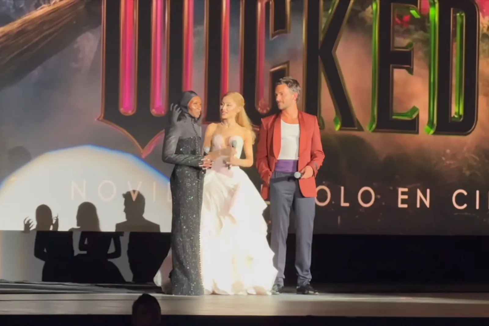 Ariana Grande, Cynthia Erivo and Jon M. Chu at the Wicked premiere in Mexico City, November 2024
